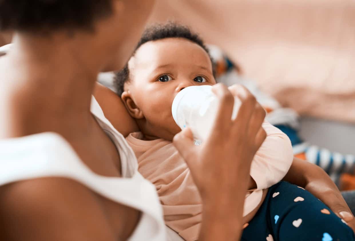 7 sinais de que seu bebê está satisfeito