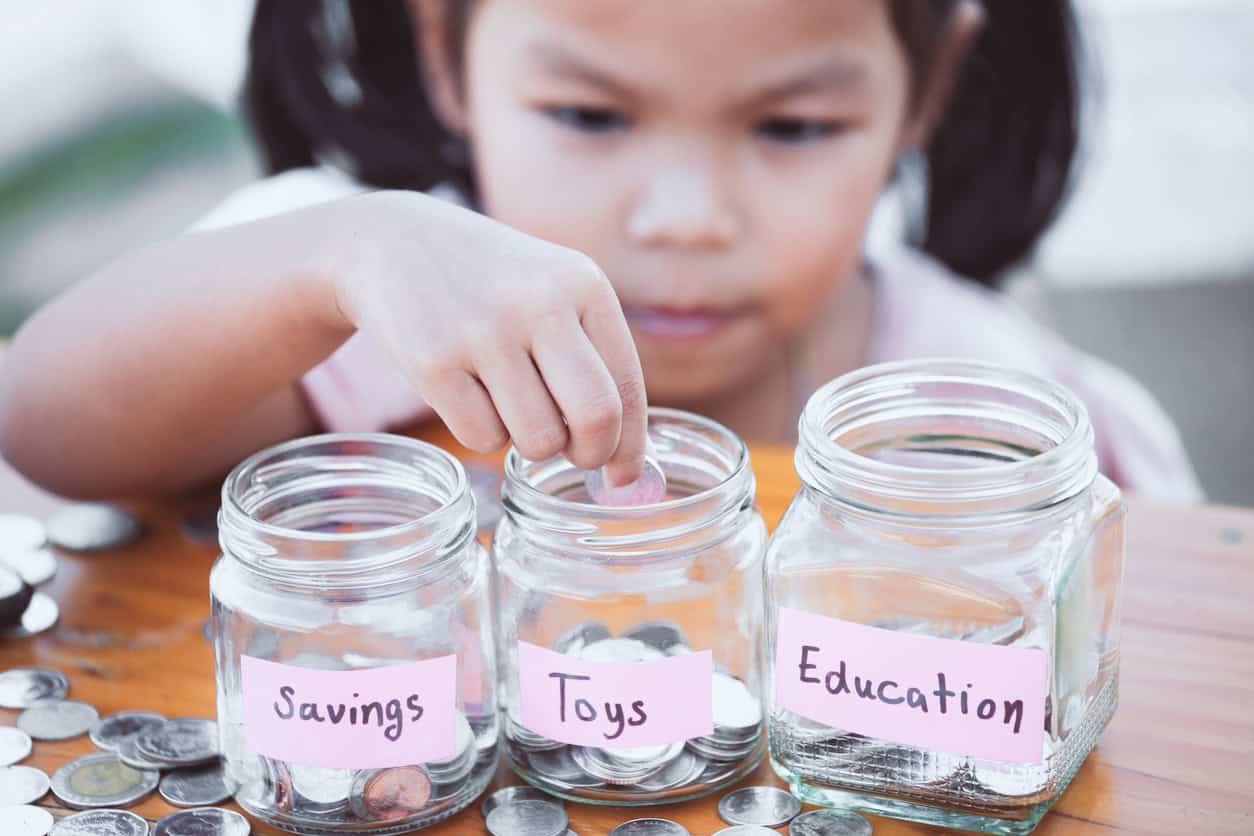 Dicas de educação financeira para pais
